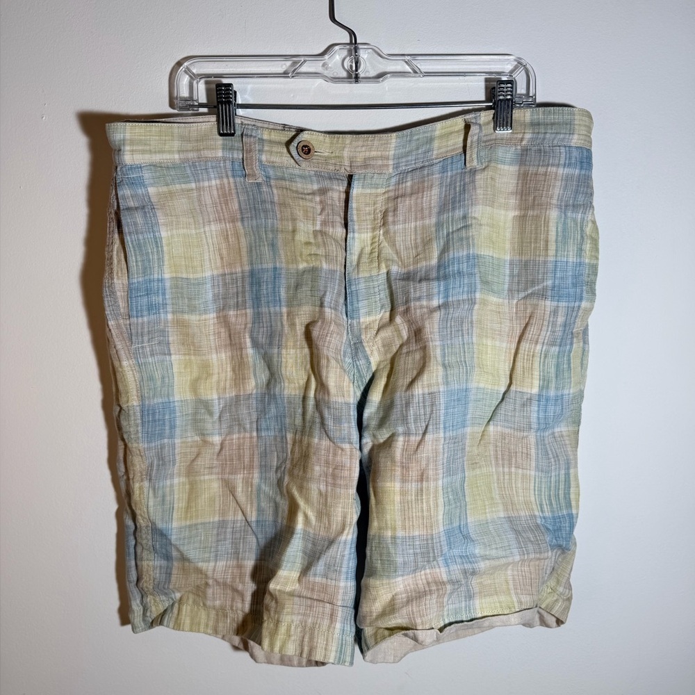 Tommy Bahama Light Tan/ Plaid Flat Front Shorts